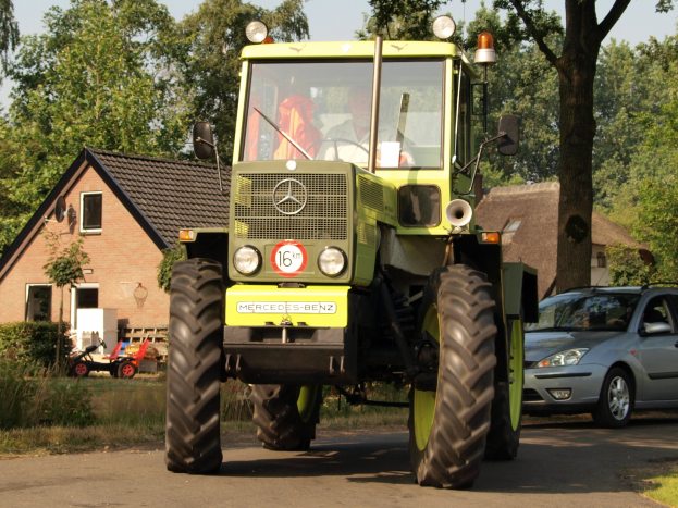 POL-HX: Radfahrer von Traktor gezwungen - Polizei sucht nach Informationen