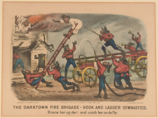 Plakat, das eine Gruppe von Menschen zeigt, die Leitern und andere Gegenstände halten und im Hintergrund ein Pferdewagen zu sehen ist, mit der Überschrift "The Darktown Fire Brigade - Hook and Ladder Gymnastics".