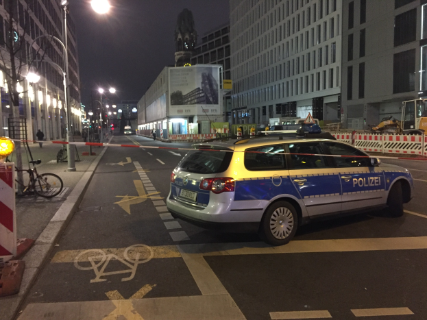 POL-DN: Verkehrsunfall mit Flucht und Nötigung