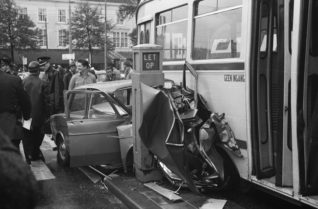 FW-MK: Busse halten in Schlucht