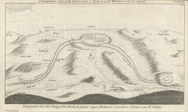 Eine von Hand gezeichnete Stadtkarte auf Papier, umgeben von Text, die Straßen, Gebäude und Sehenswürdigkeiten zeigt, mit zusätzlichen Informationen über die Geschichte, Kultur und Lage der Stadt.