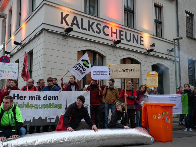 Lohnverhandlungen im öffentlichen Verkehr scheitern: Vermittlung für NRW Nahverkehr eingeleitet