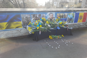 Ukraine und Thies erhalten Rettungswagen von der Klingenstadt